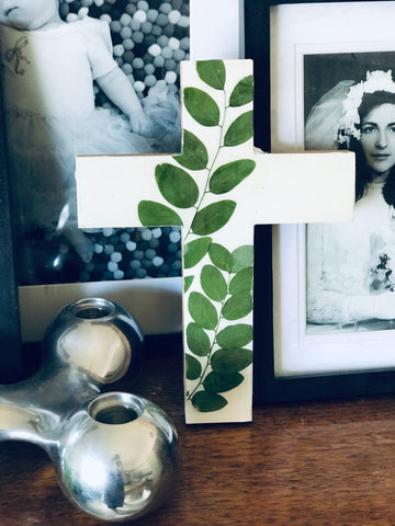 Made in Nature Wall Cross - Leaf