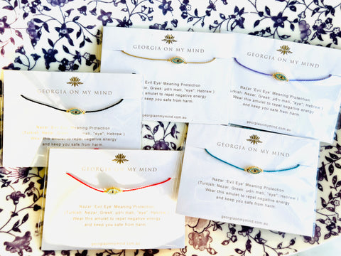Nazar Eye String Bracelet with Eyelashes